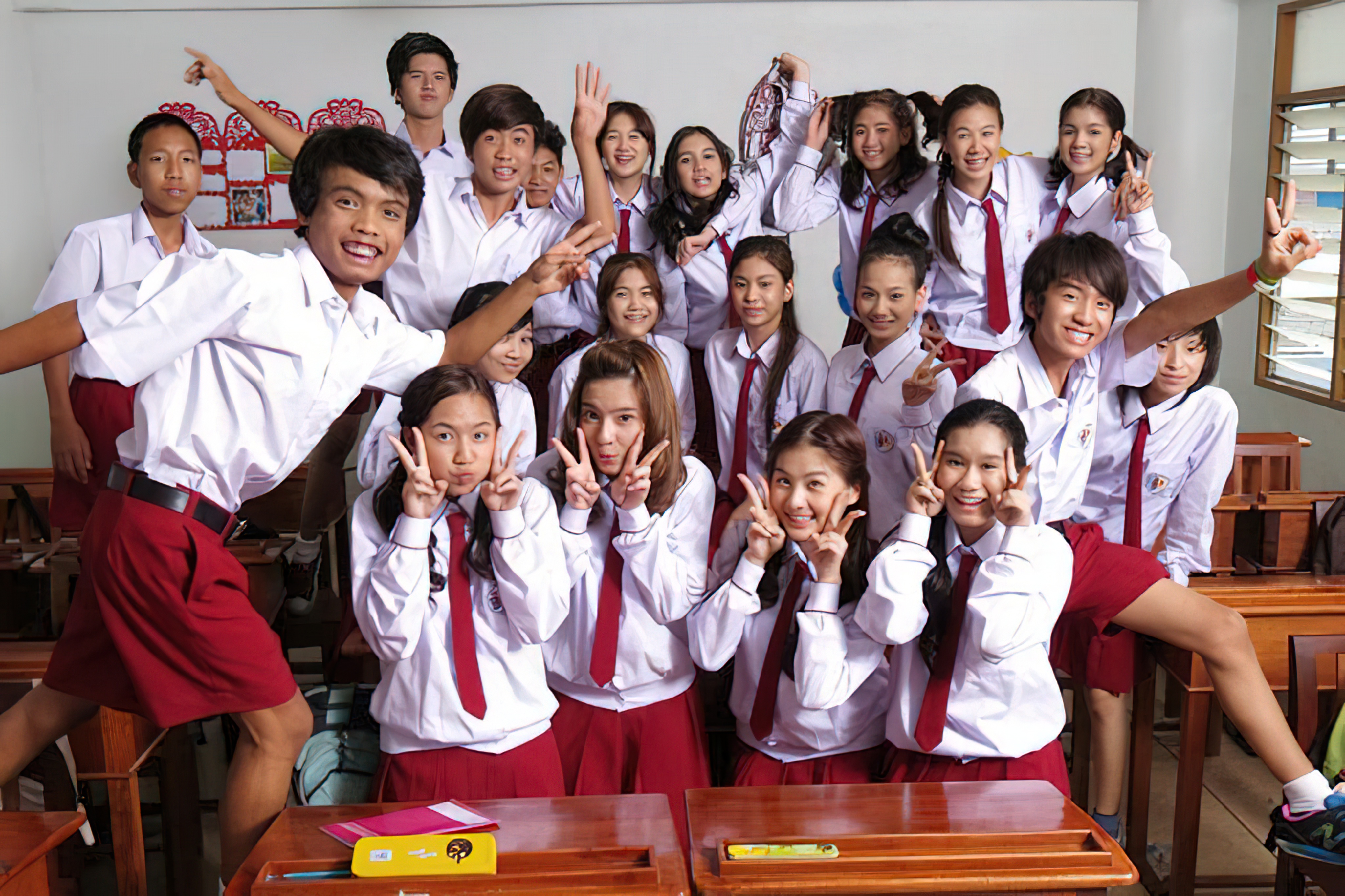 Kan-Krai-Khai-Pha-Mhai กรรไกร ไข่ ผ้าไหม - กรรไกร ไข่ ผ้าไหม