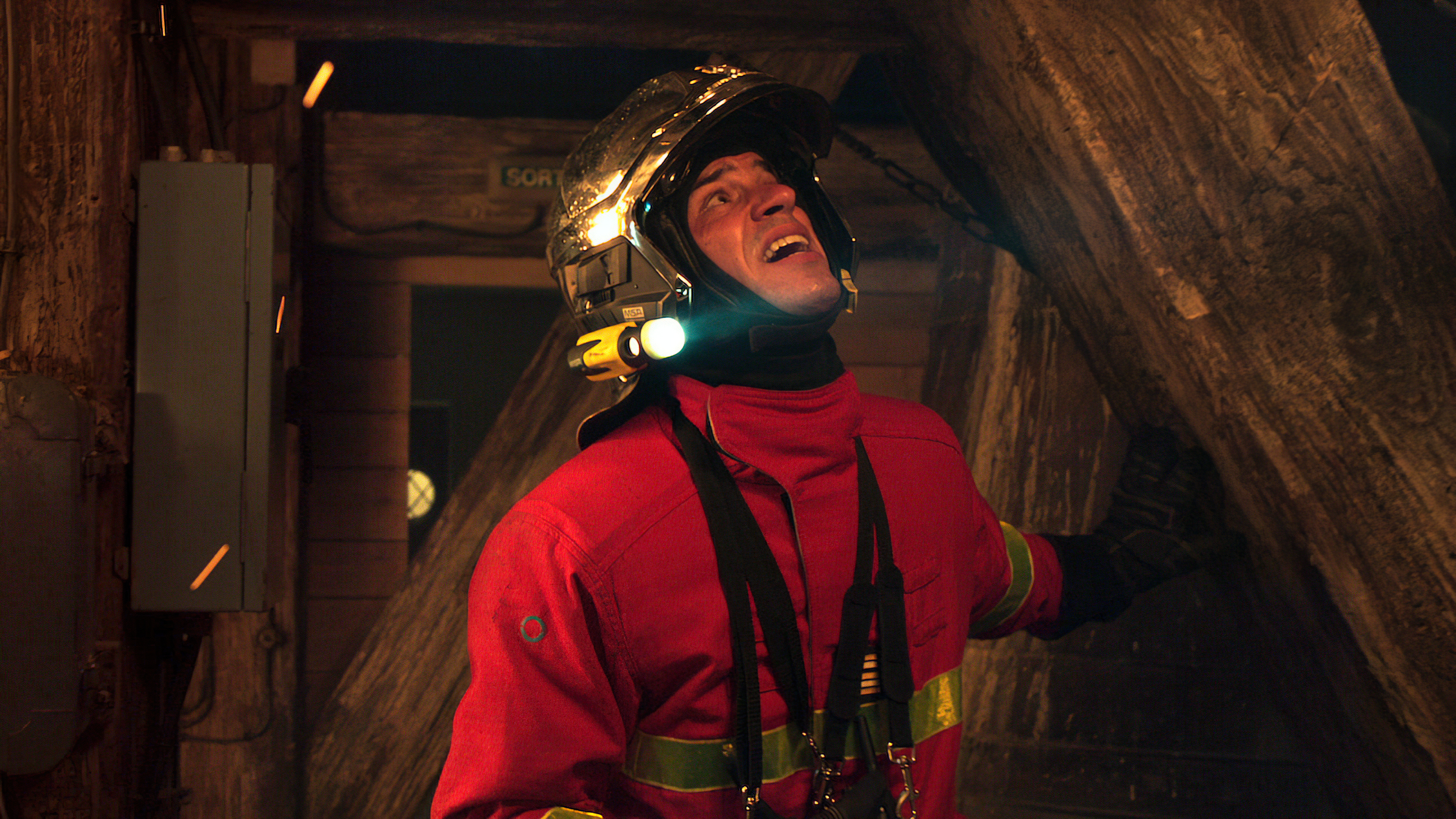 Notre-Dame on Fire (2022)  - Notre-Dame on Fire (2022) ภารกิจกล้า ฝ่าไฟนอเทรอดาม