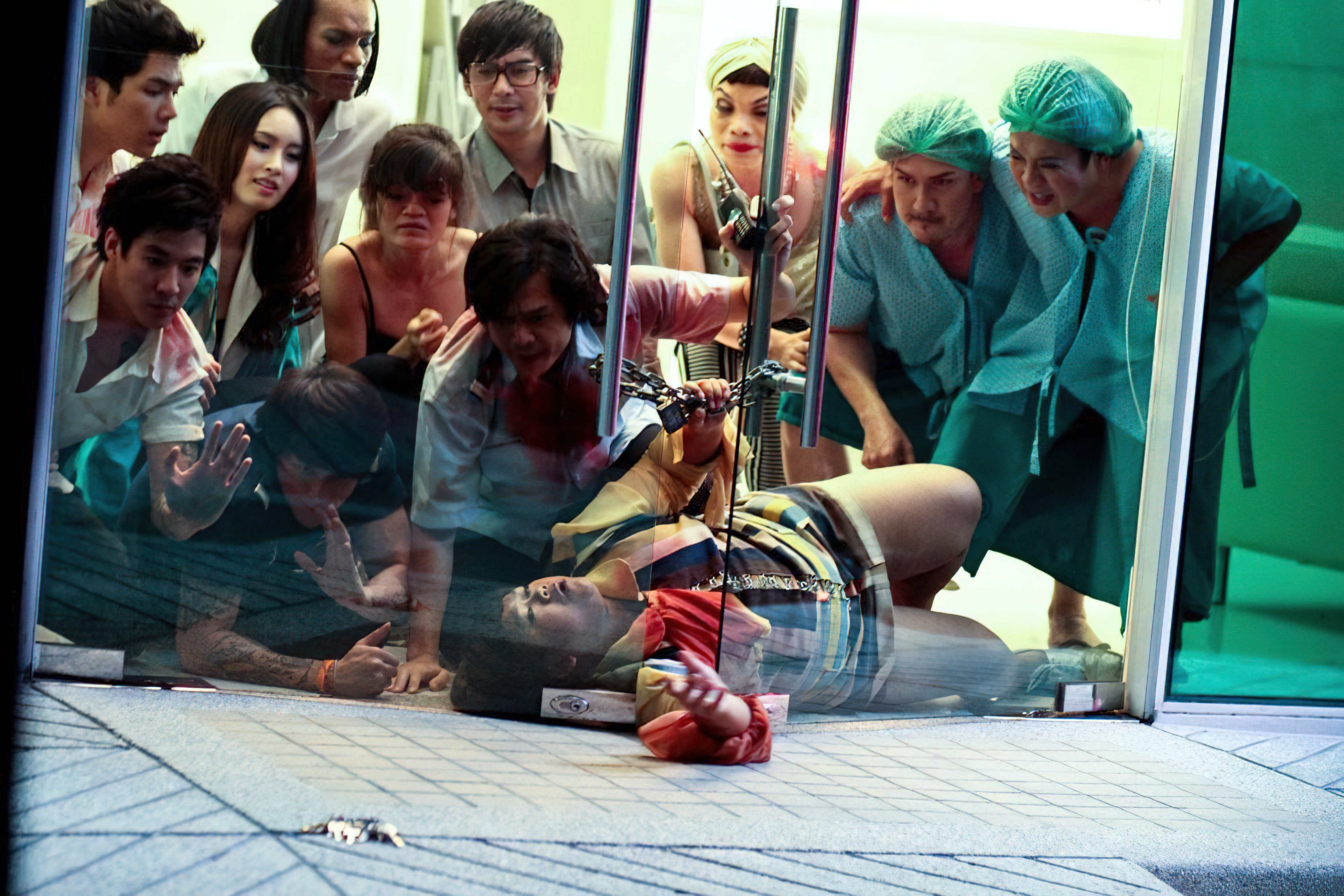 ปล้นนะยะ 2 อั๊ยยยย่ะ - ปล้นนะยะ 2 อั๊ยยยย่ะ