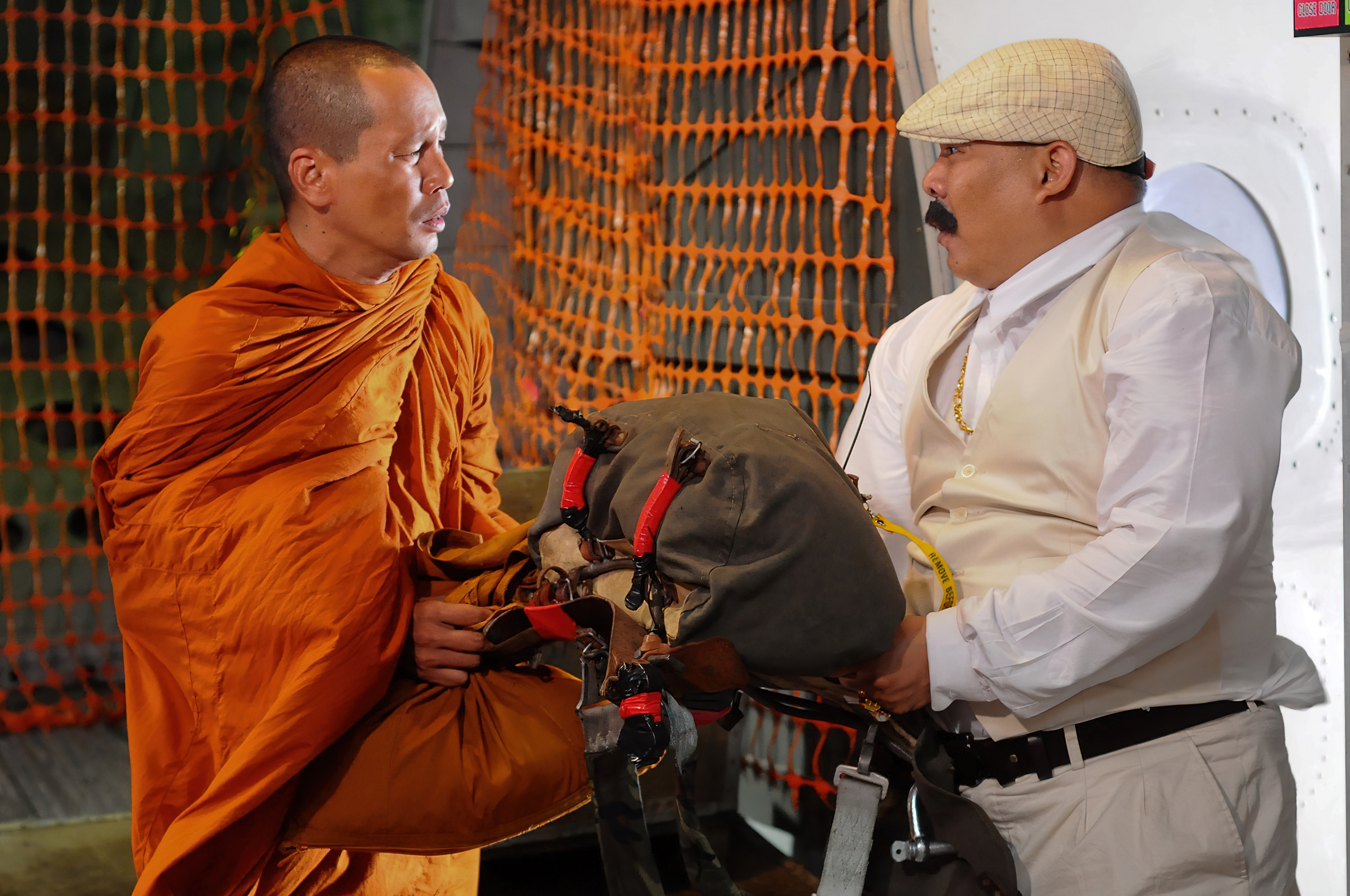 Teng Nong Jee Worn Bin - เท่ง โหน่ง จีวรบิน