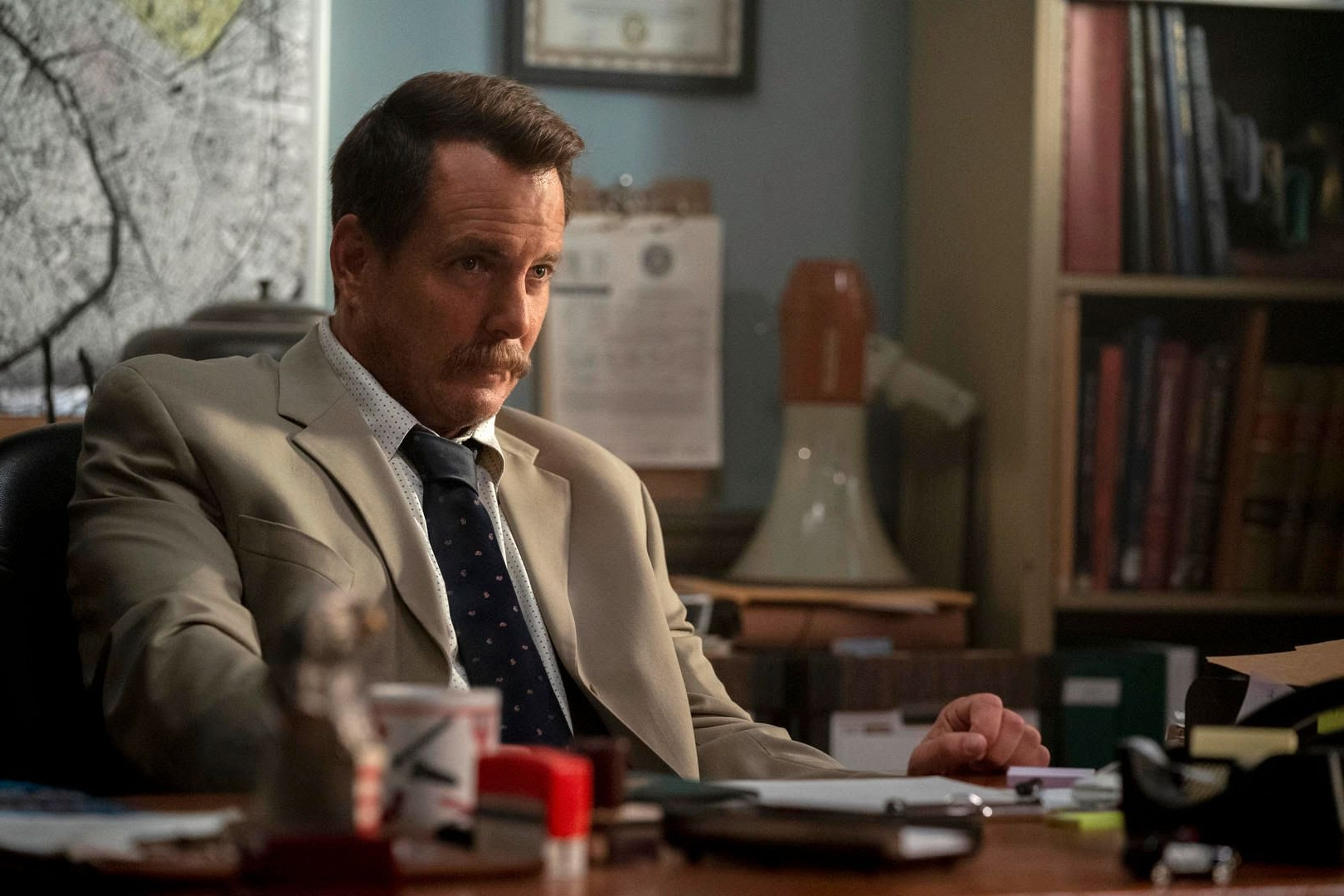 Murderville Season 1 (2022) - Murderville Season 1 (2022) เมืองฆาตกรรม