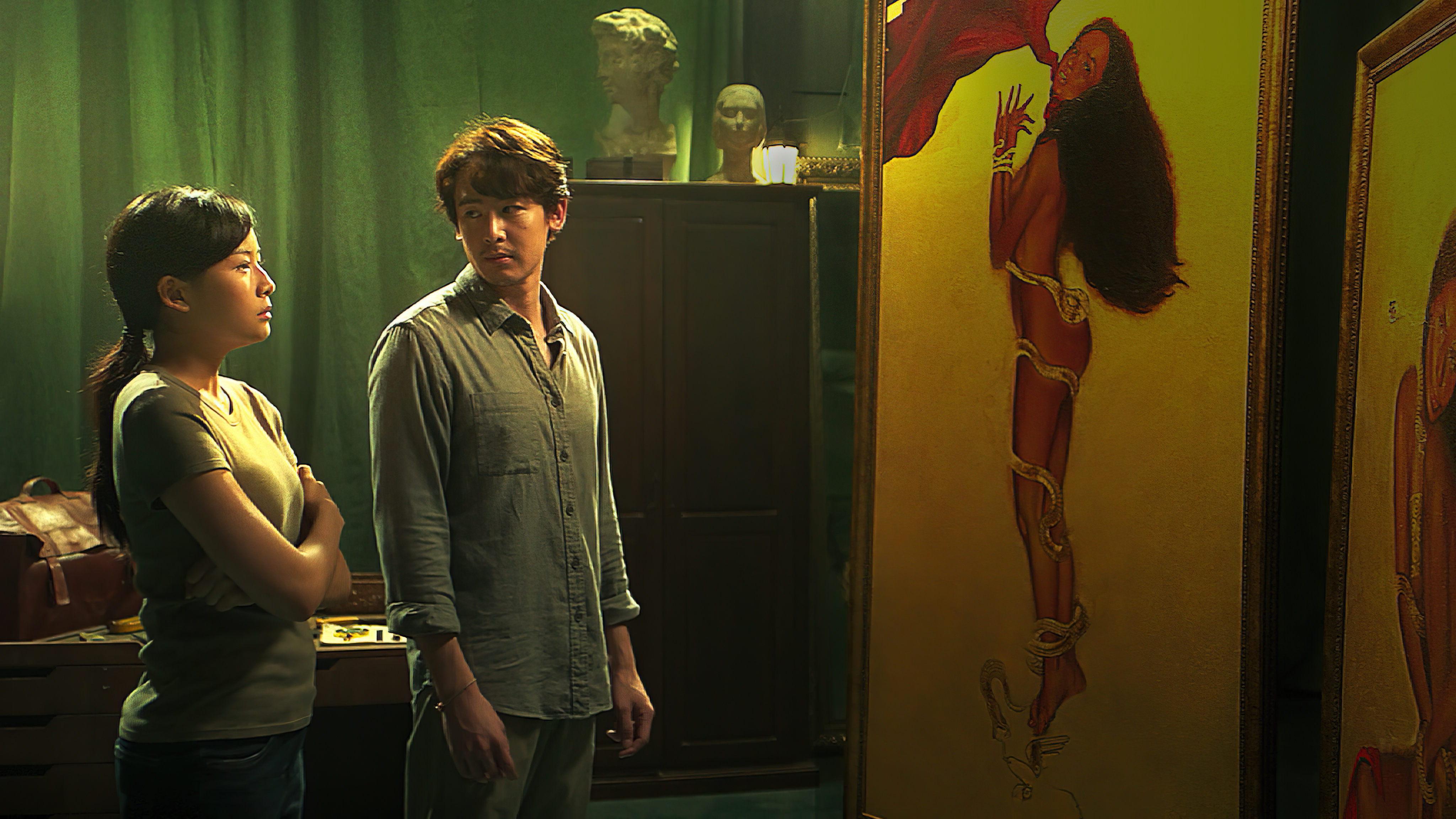 CRACKED (2022) - CRACKED (2022) ภาพหวาด